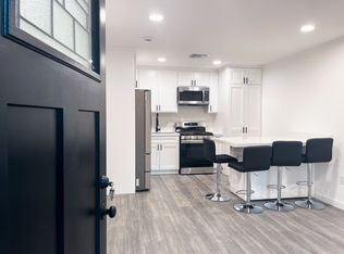 2229 S Palm Grove Ave, Los Angeles, CA 90016