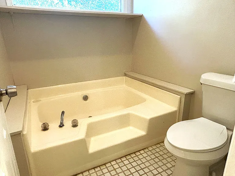 903 Forest Pointe Way — Photo 8