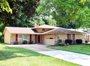 4155 Brendan Ln, North Olmsted, OH