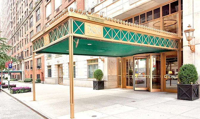 Rented by Brown Harris Stevens | media 9