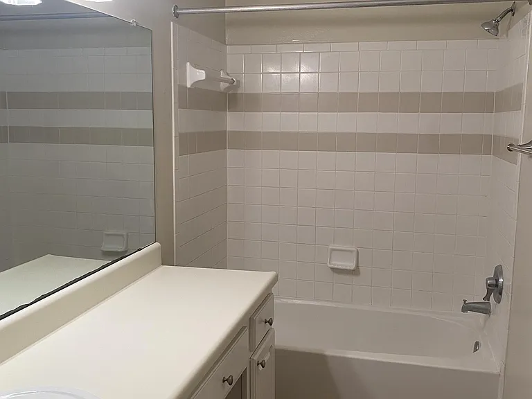 12300 Apache Ave #302-1 — Photo 8