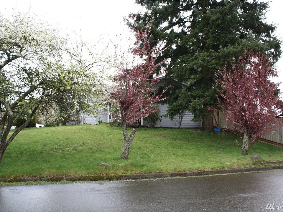 2nd image of 25430 34th Pl S
