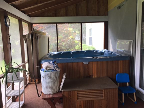 5th image of 5338 Meadowview Ln