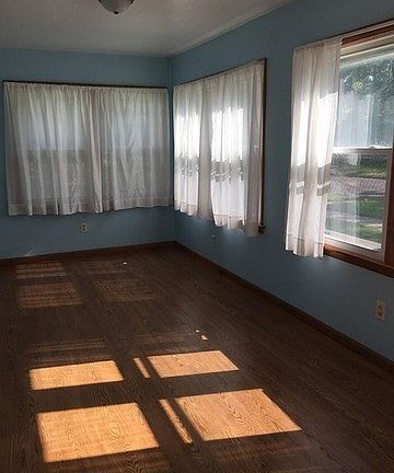 3rd image of 308 S Sterling St