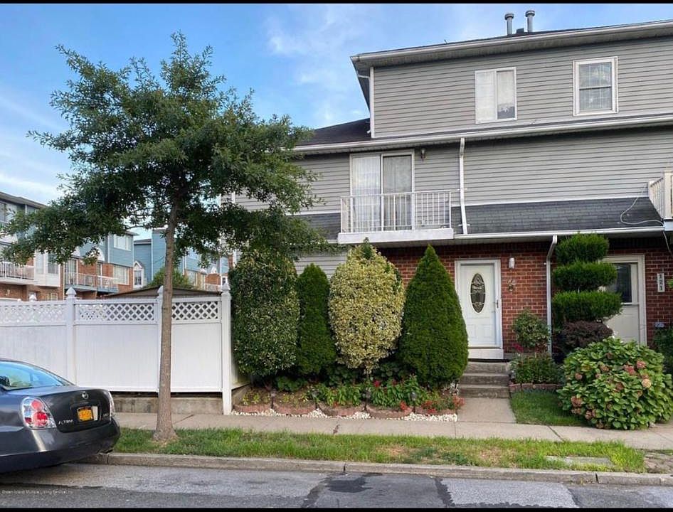 1st image of 14 Edward Ct