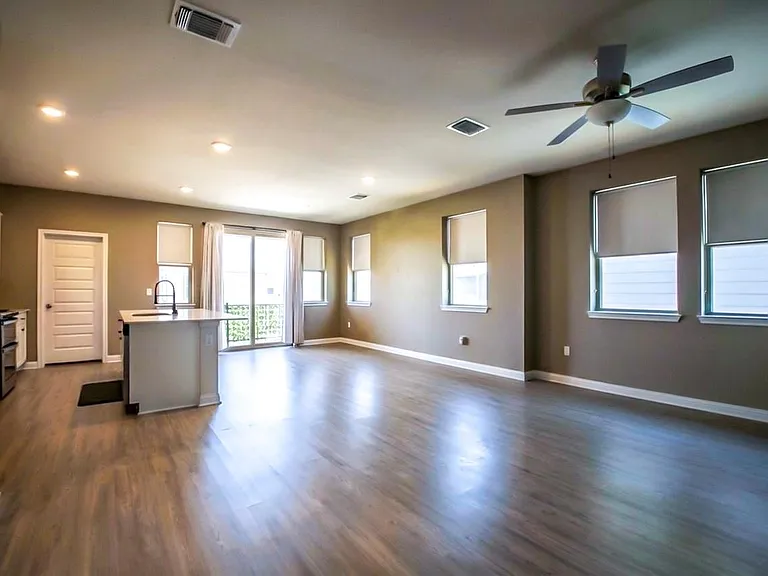 8306 Mandela Bnd — Photo 23