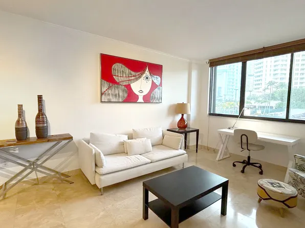 540 Brickell Key Dr, Miami, FL