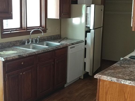 3rd image of 6713 Langston Dr #B