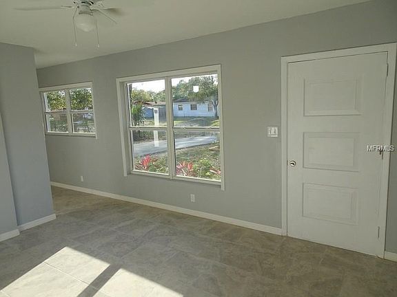 4th image of 8607 Temple Park Dr