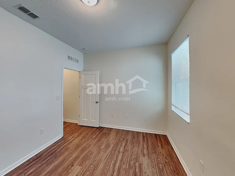 5116 Piazza Loop — Photo 11