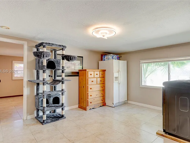150 Azalea St — Photo 21
