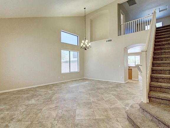 5th image of 5919 W Poinsettia Dr
