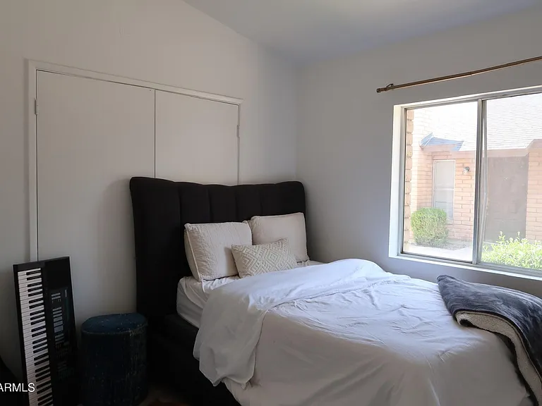 27 W Concorda Dr #103 — Photo 10