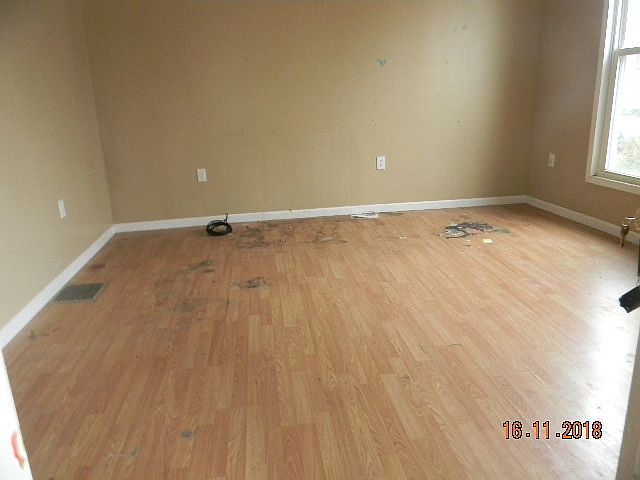 2nd image of 473 E 2nd St