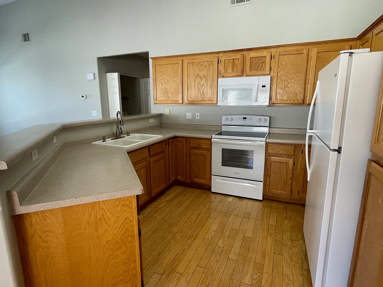 2 bed, 1334 sqft, $1,375 — Photo 4