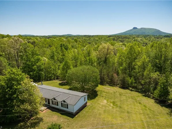 934 W Dodson Mill Rd, Pilot Mountain, NC 27041