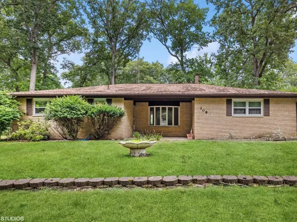 108 Lindenwood Dr, Michigan City, IN 46360