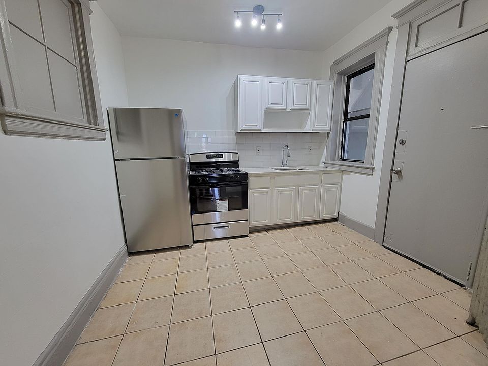 1st image of 66 N Grove St #6E