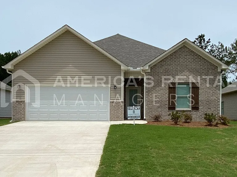 1300 Brookhaven Dr — Photo 1