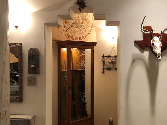 Entryway to master bedroom 