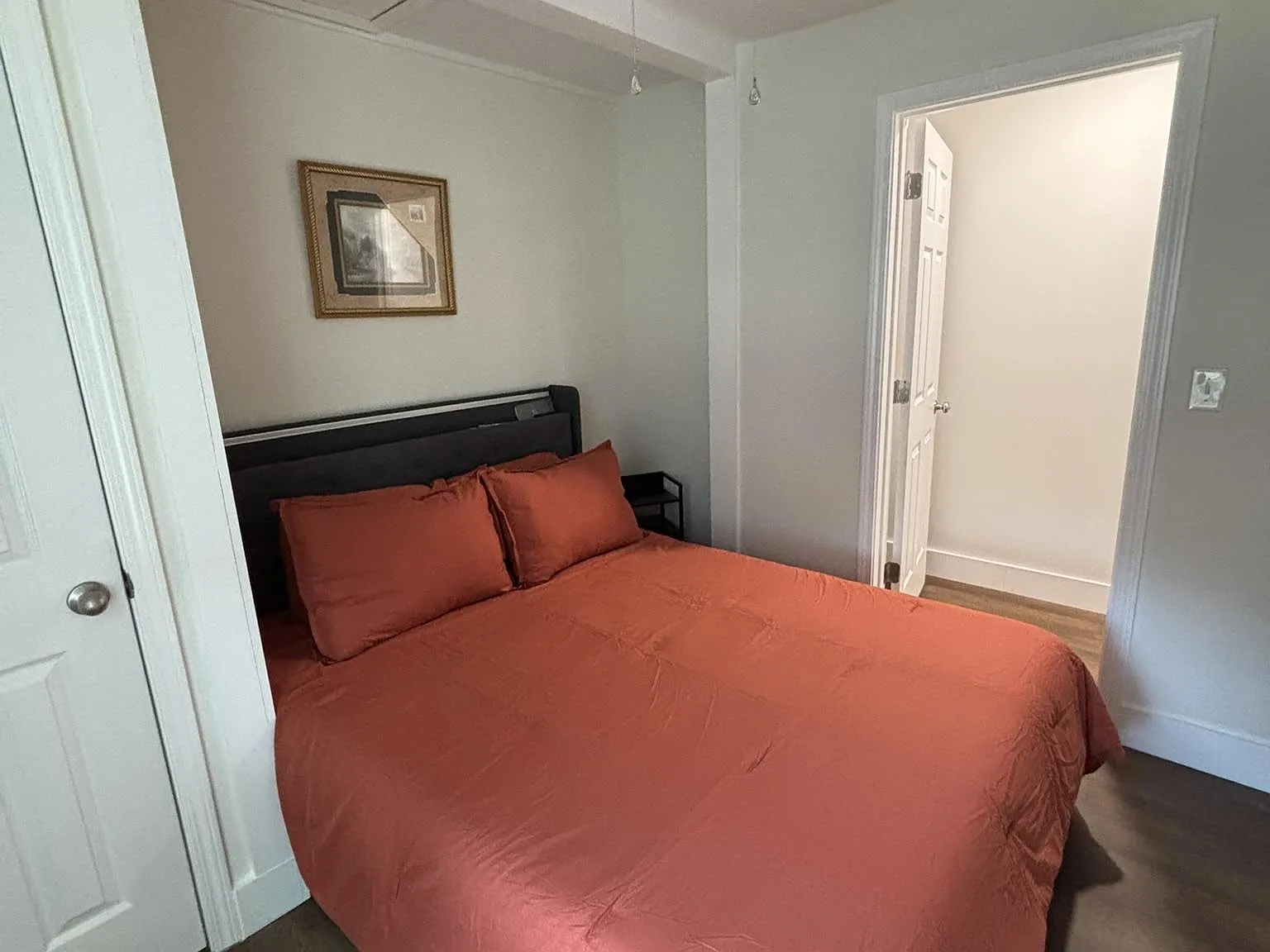 4 bed, 2.0 bath, 1200 sqft, $1,092 — Photo 1