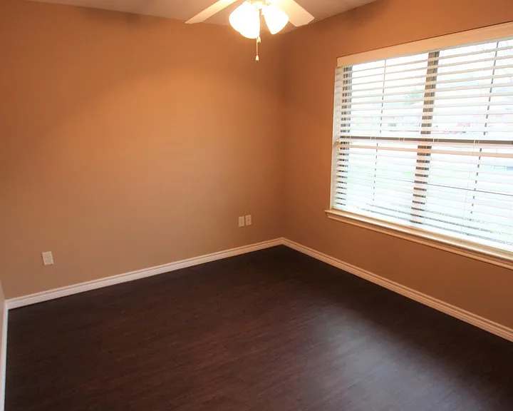 19401 King Ranch Dr — Photo 12