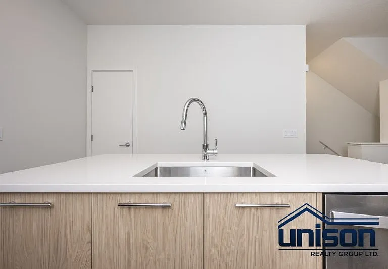 449 Belmont Ave SW — Photo 4