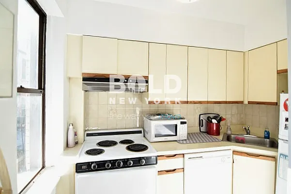 Rented by Bold New York | media 24