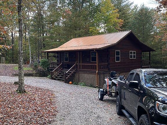 5th image of 520 Trail Head Ln