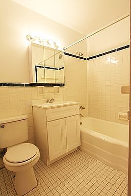 3rd image of 18311 Hillside Ave #2K