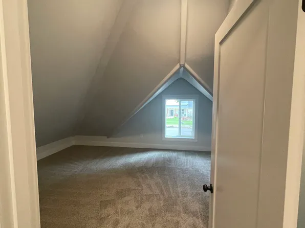 921 N Main Ave, Ridgefield, WA 98642
