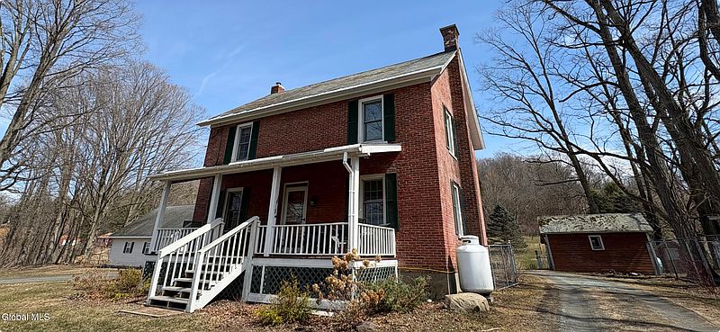 4th image of 88 Aiken Road