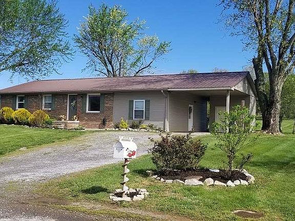 3rd image of 211 Grandview Dr