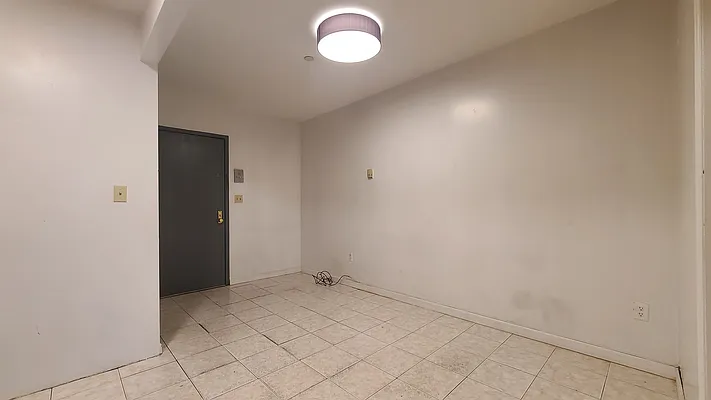 Rented by Matthew Gros-Werter, LREB  | media 11