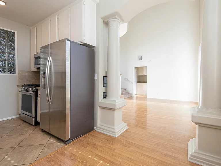 12810 Caswell Ave #206 — Photo 4