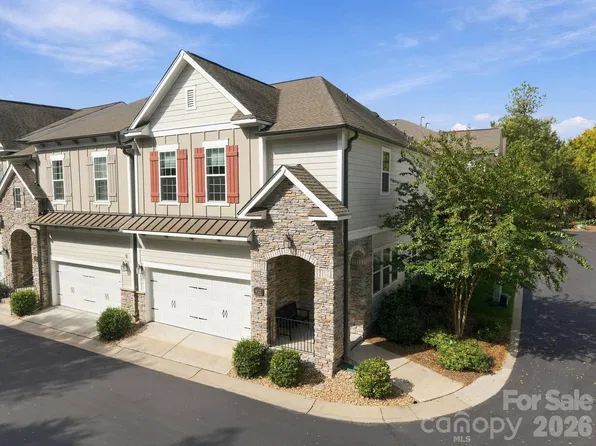 9002 Boling Green Dr, Charlotte, NC 28277