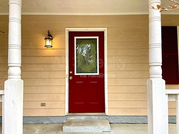 3rd image of 120 Pye Ct