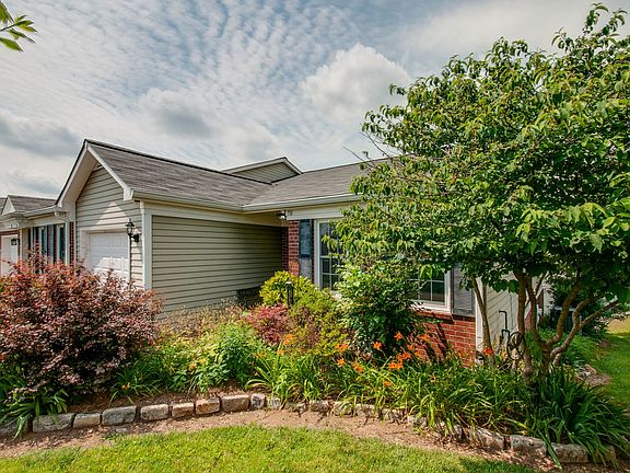 3rd image of 716 Mount Carmel Pl
