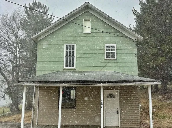 207 Willard St, Terra Alta, WV 26764
