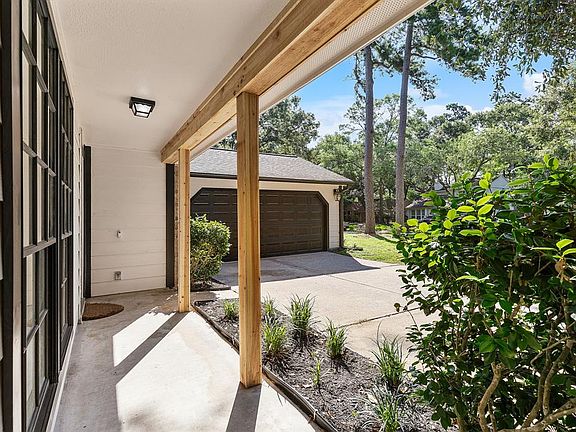 4th image of 2927 Bassingham Drive
