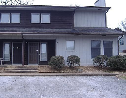 1st image of 11 Shakespeare Dr