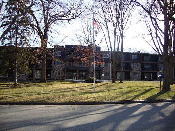 2nd image of 260 Westview Dr APT 304