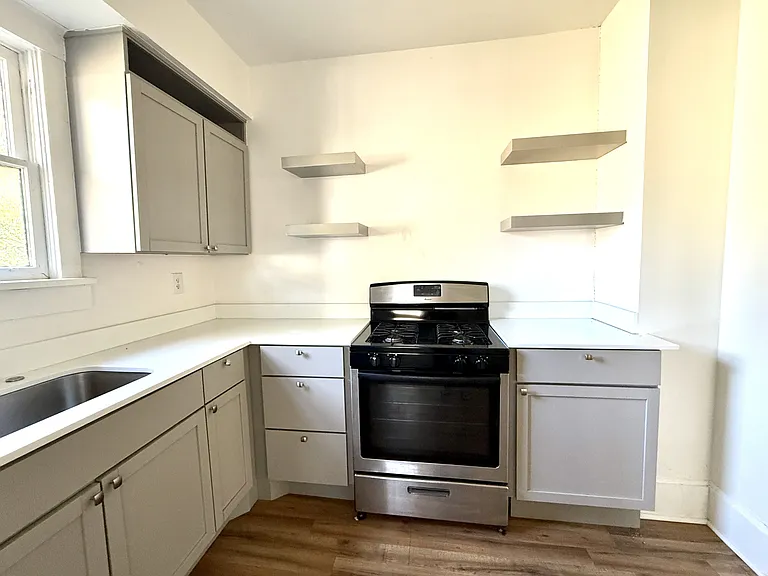 316 K St SW — Photo 5