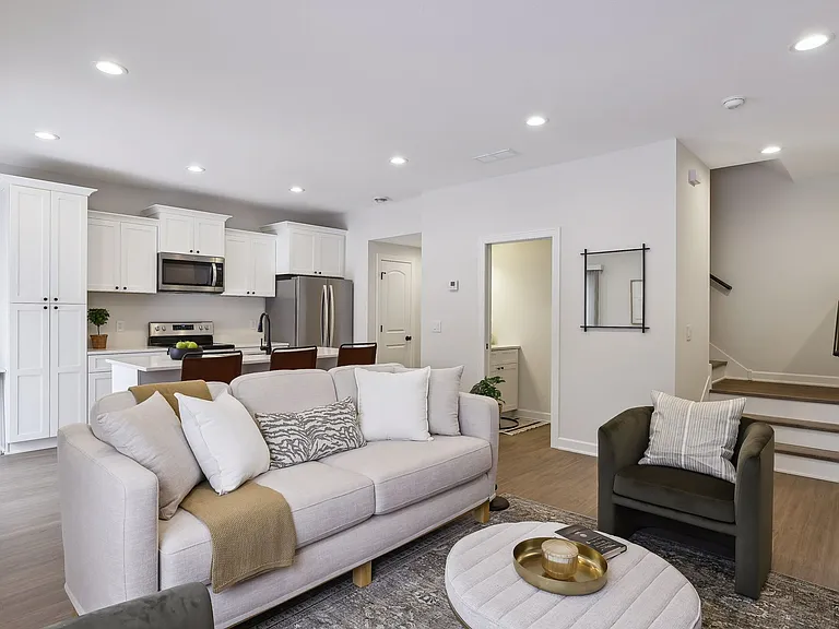 Dawes Place Townhomes — Photo 29