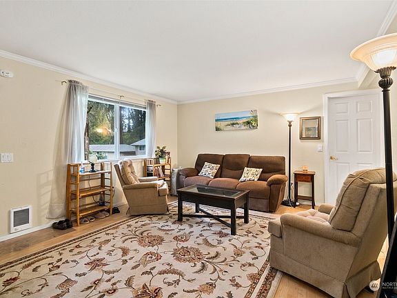 5th image of 8219 Paine Street SW