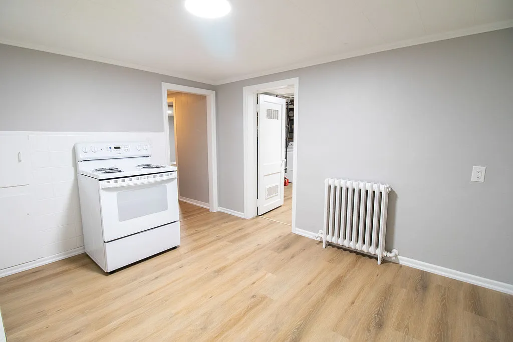 138 Haig Street — Photo 4