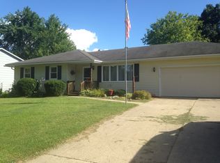 510 2nd St NW, State center, IA 50247