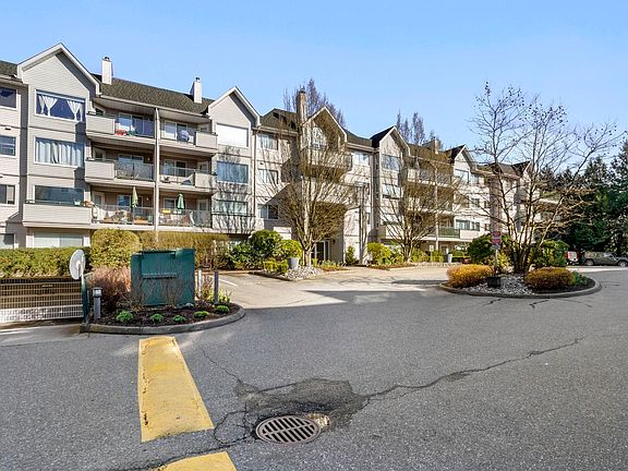 4th image of 33718 King Rd #304