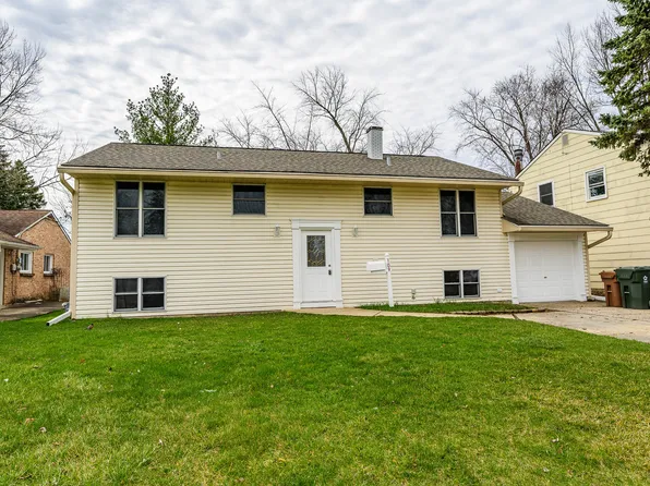 109 Armitage Ave, Glendale Heights, IL 60139