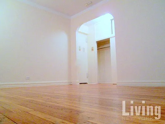 Rented by Living New York | media 1